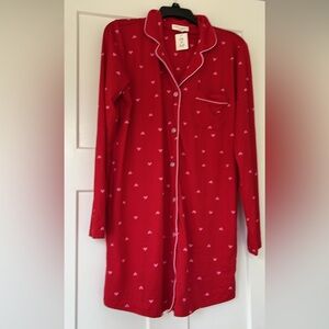 Size medium, Laura Ashleigh sleep shirt